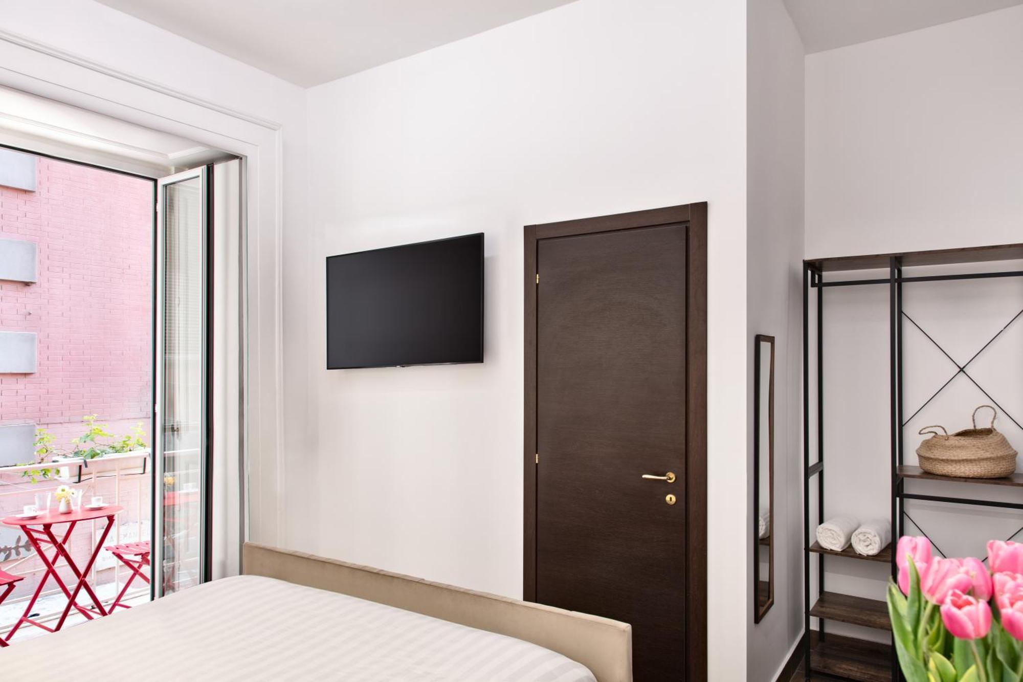 Toledo Lifestyle Hotel Naples Exterior photo